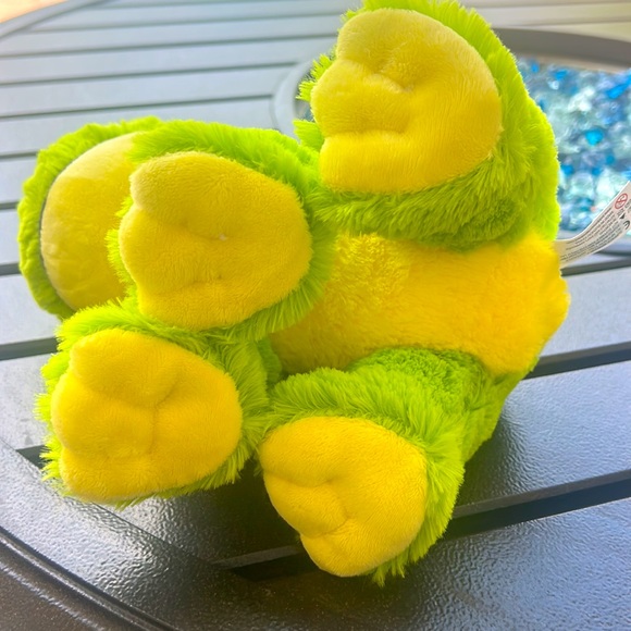 Green Hop the Frog Soft Cuddly Huggable Stuffed Animal Plush Stuffie Toy Furry - Picture 7 of 16